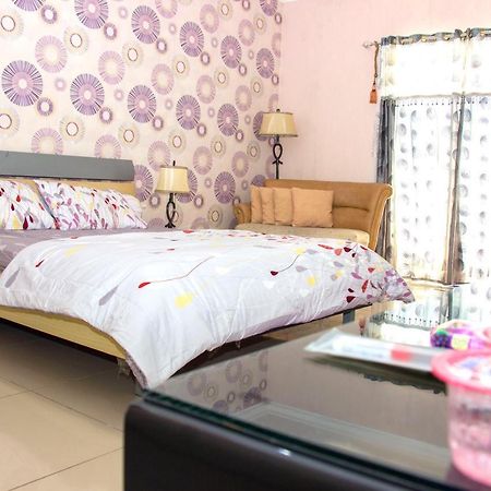 Apartemen Mtc Manado Luaran gambar